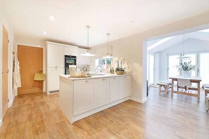 4 Bedroom Detached House For Sale In Crawley Close -, NN2