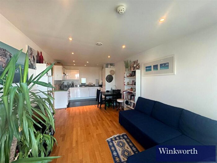 1 Bedroom Apartment For Sale In Pinner Road, Harrow, Middlesex, HA1