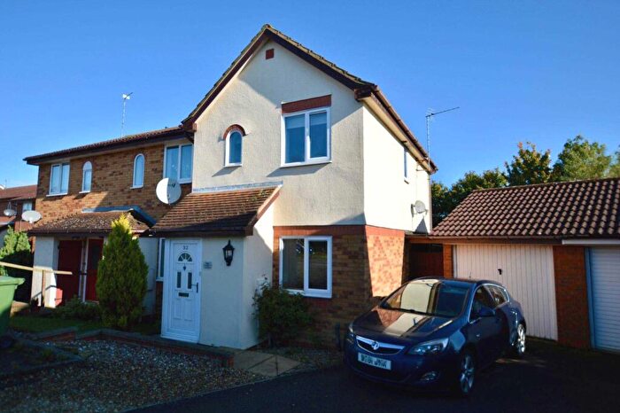 2 Bedroom Semi Detached House For Sale In Inwood Close, Corby, NN18