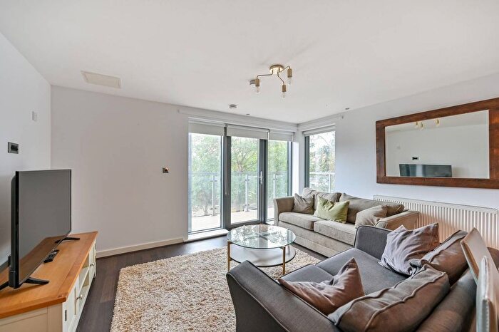 2 Bedroom Flat To Rent In Mono Lane, Feltham, TW13