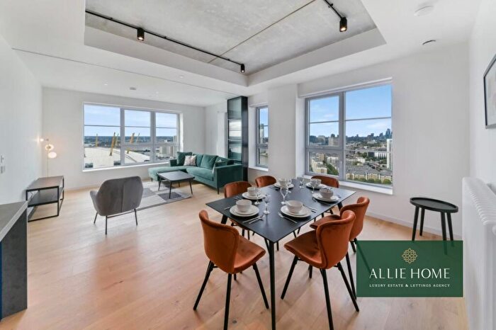 3 Bedroom Flat To Rent In Goodluck Hope Walk, Douglass Tower, E14