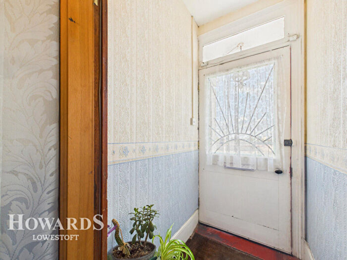 6 Bedroom Terraced House For Sale In Marine Parade, Lowestoft, NR33