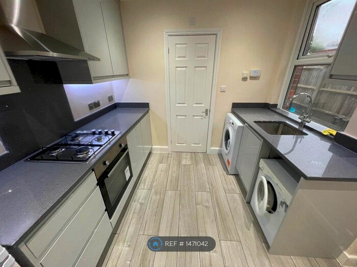 1 Bedroom Flat To Rent In St. Georges Road, Reading, RG30