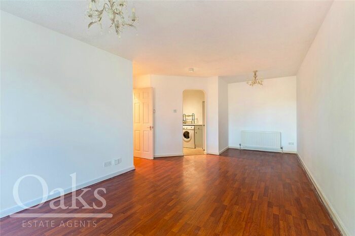 2 Bedroom Flat To Rent In Haling Park Road, South Croydon, CR2