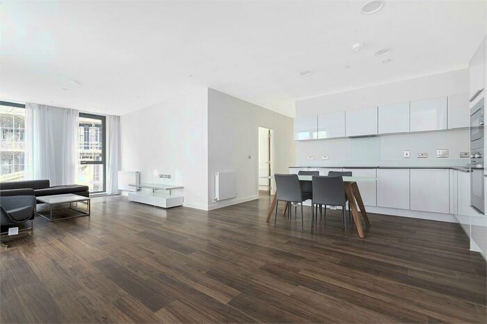 3 Bedroom Flat To Rent In Hornbeam House, Quebec Way, London, SE16