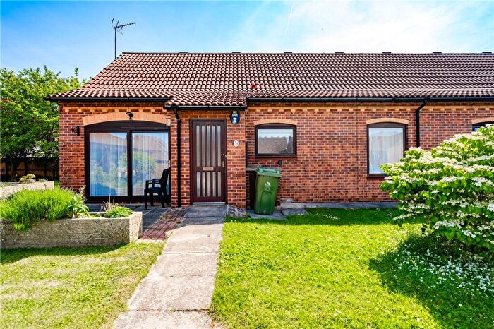 2 Bedroom Property For Sale In Clare Court, Grimsby, DN34