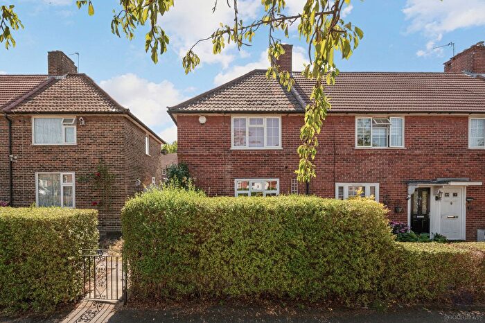 2 Bedroom End Terrace House To Rent In Glastonbury Road, Morden, Surrey, SM4