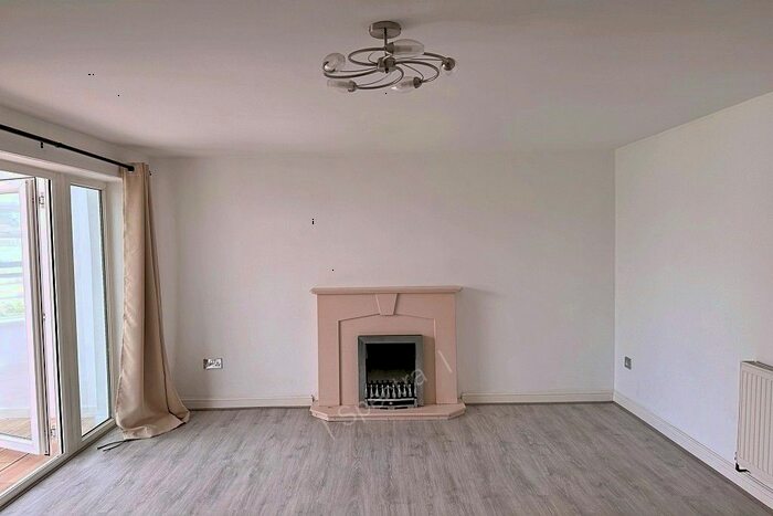 3 Bedroom Terraced House To Rent In Ellen Street, Hockley, Birmingham, B18