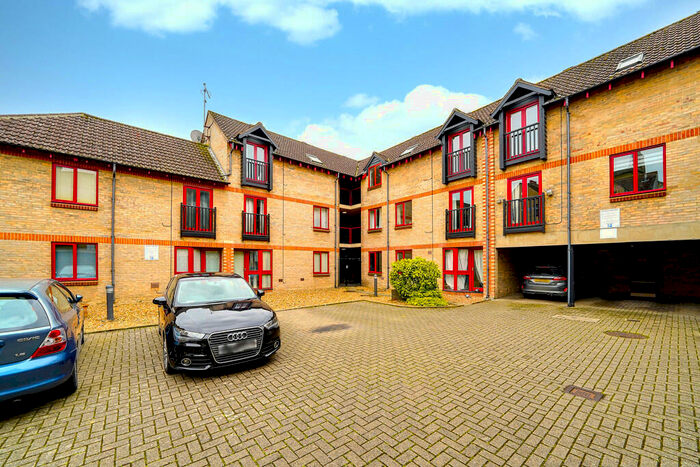 1 Bedroom Apartment To Rent In St. Georges Court, High Street, Huntingdon, PE29