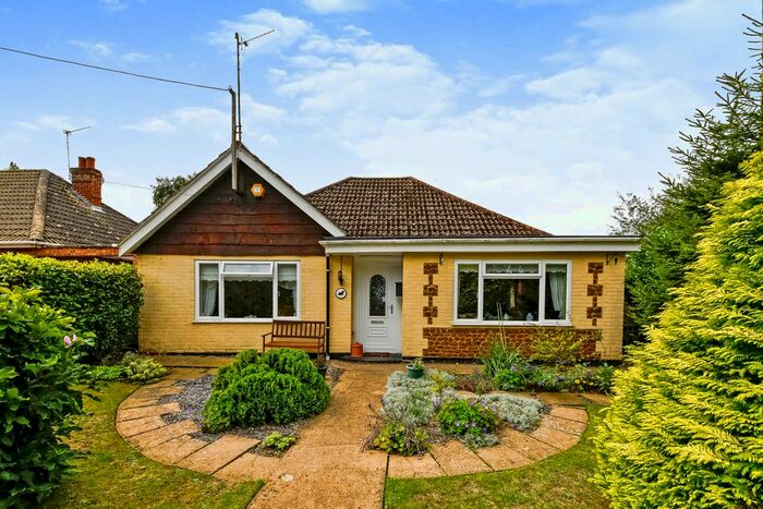 4 Bedroom Bungalow For Sale In Hill Road, Middleton, King's Lynn, PE32