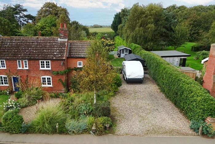 2 Bedroom Semi-Detached House For Sale In The Street, Bawdsey, IP12