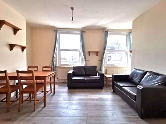 2 Bedroom Property To Rent In Seven Sisters Road, London, N4