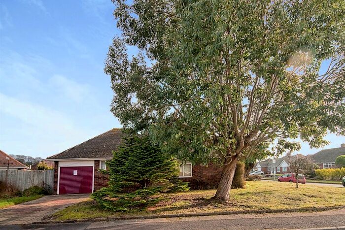 2 Bedroom Detached Bungalow For Sale In The Mead, Bexhill-On-Sea, TN39