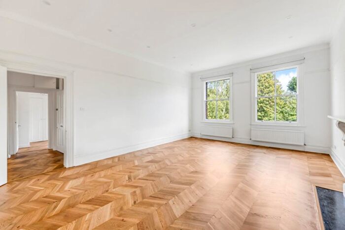 3 Bedroom Flat To Rent In Fitzjohns Avenue, Hampstead, NW3