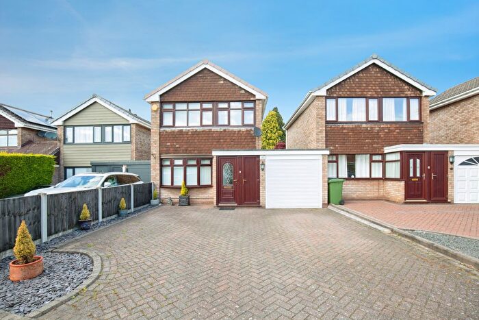 3 Bedroom Link Detached House For Sale In Pooley View, Polesworth, B78