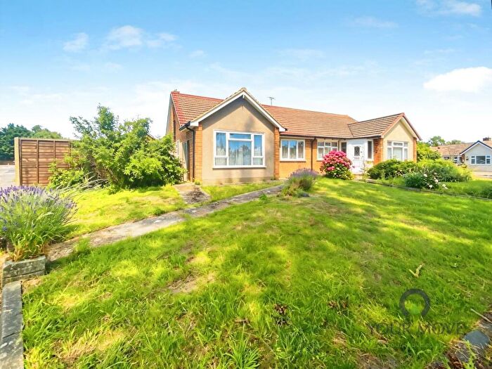 2 Bedroom Bungalow For Sale In Danes Mead, Kemsley, Sittingbourne, Kent, ME10