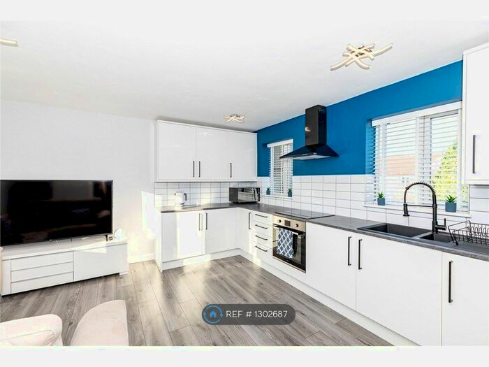 1 Bedroom Terraced House To Rent In Spruce Drive, Bicester, OX26