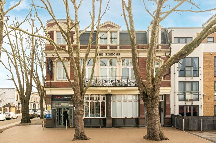 2 Bedroom Flat For Sale In The Pigeons, Romford Road, Stratford, London, E15