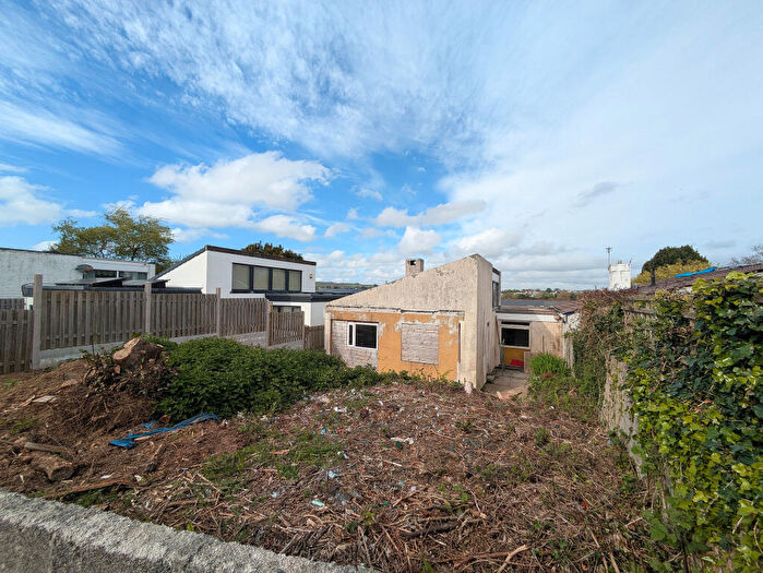 3 Bedroom Semi-Detached Bungalow For Sale In Pembroke Close, Par, Cornwall, PL24