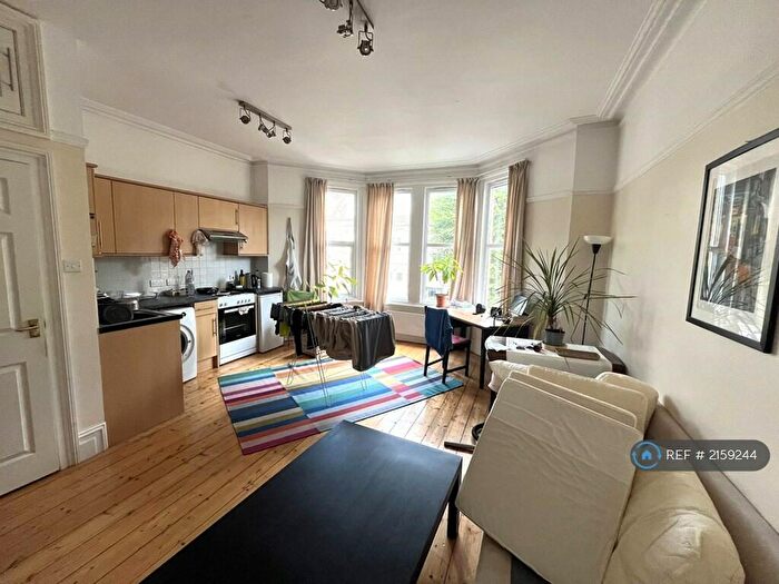 1 Bedroom Flat To Rent In Blenheim Road, Bristol, BS6