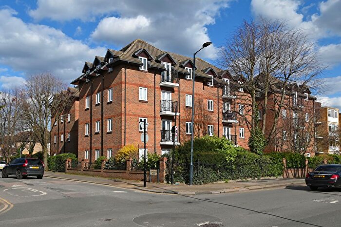 2 Bedroom Flat For Sale In Coverdale Road, London, Brondesbury, NW2