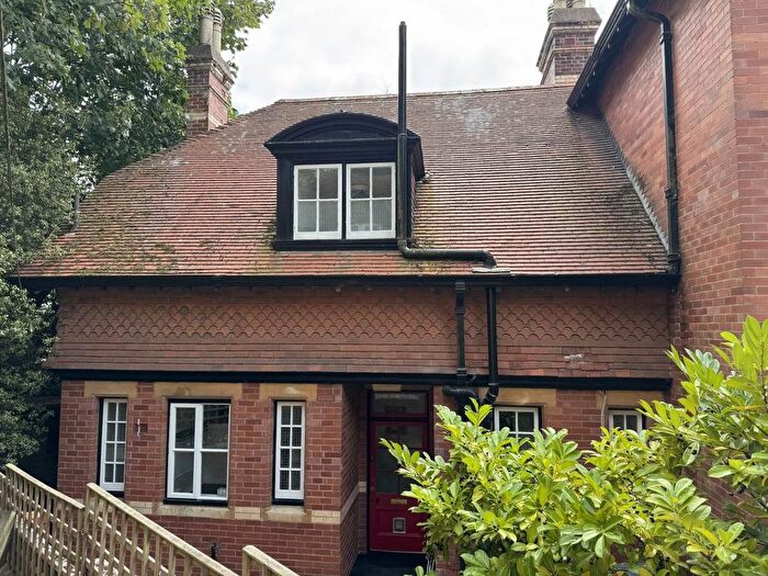 4 Bedroom Property To Rent In Beech Avenue, Exeter, EX4