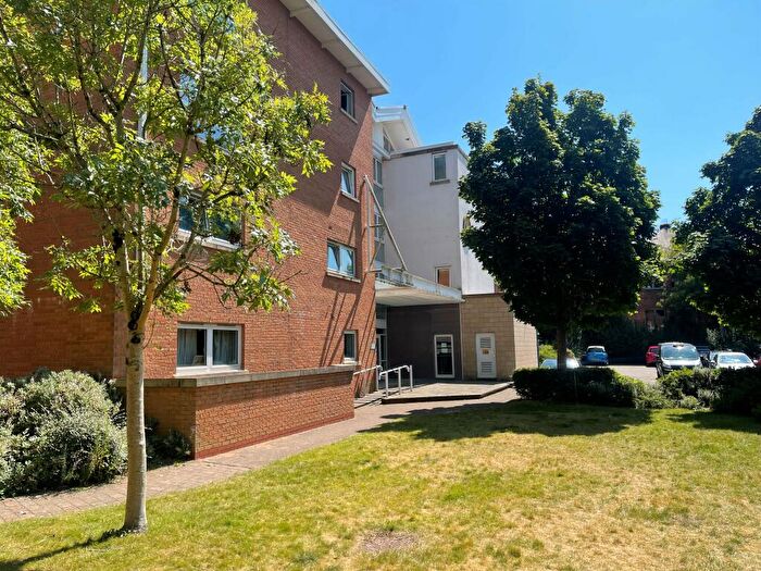 2 Bedroom Apartment To Rent In Judkin Court, Cardiff, CF10