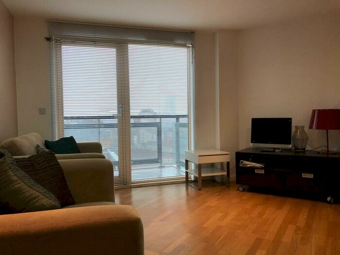 1 Bedroom Flat To Rent In Gateway East, Marsh Lane, Leeds, Uk, LS9