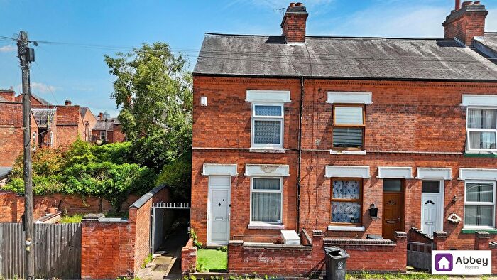 3 Bedroom End Terrace House For Sale In Oban Street, Leicester, LE3
