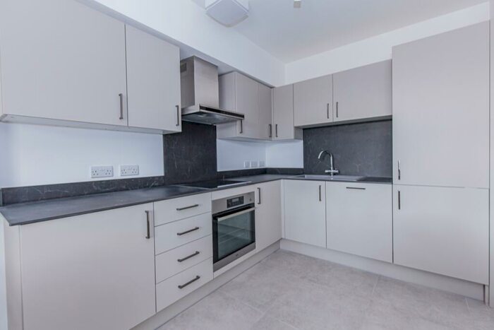1 Bedroom Apartment To Rent In High Street, Oxford, OX1