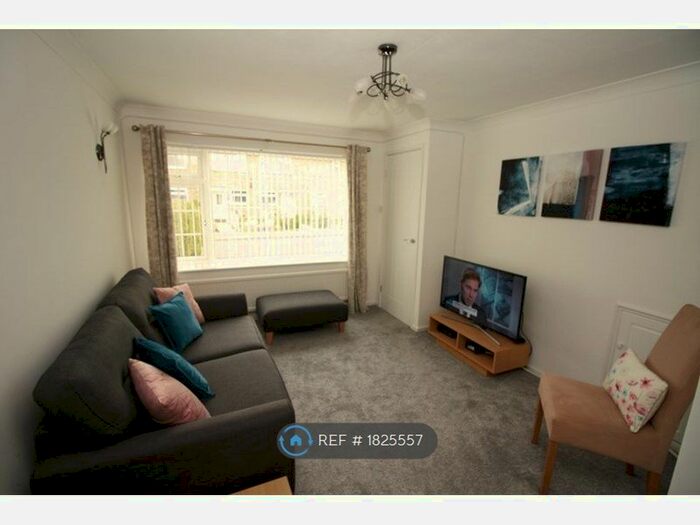 2 Bedroom Semi-Detached House To Rent In Oldbury Grove, Middlesbrough, TS8