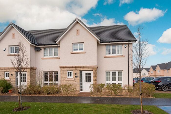 3 Bedroom End Terrace House For Sale In Meikleham Nook, North Berwick, East Lothian, EH39
