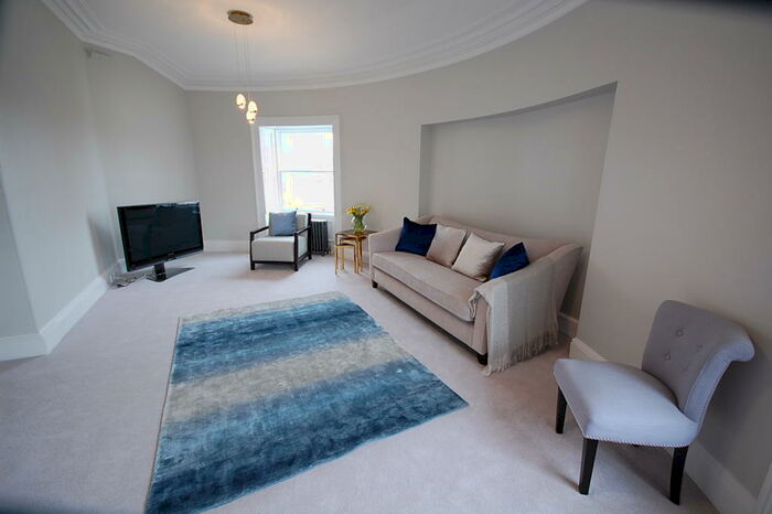 2 Bedroom Flat To Rent In Devanha Gardens, Ferryhill, Aberdeen, AB11