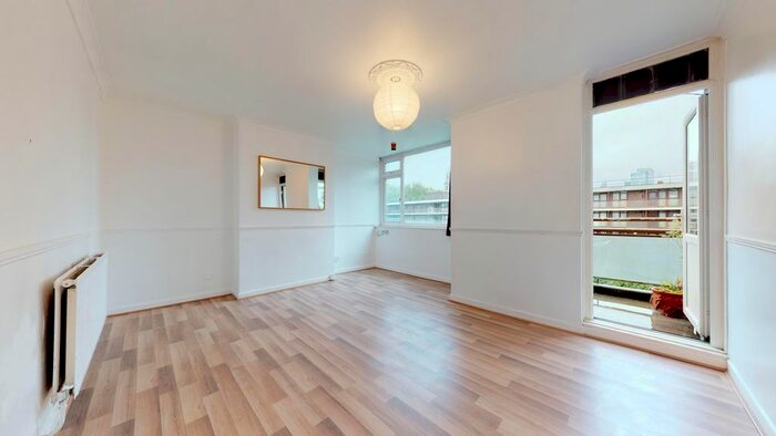 3 Bedroom Flat To Rent In St. John's Estate, London, N1