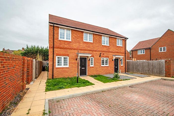 2 Bedroom Semi-Detached House For Sale In Bonners Mead, Benson, Wallingford, Oxfordshire, OX10