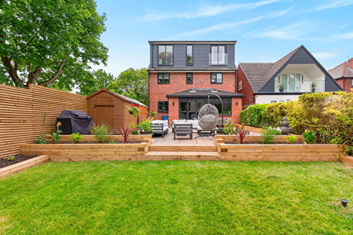 6 Bedroom Detached House For Sale In Halifax Road, Grenoside, Sheffield, S35