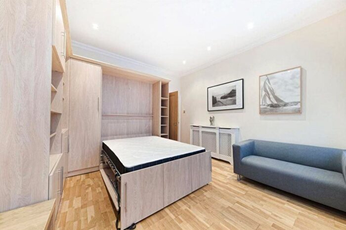 Studio To Rent In Devonshire Street, Fitzrovia, London, W1G