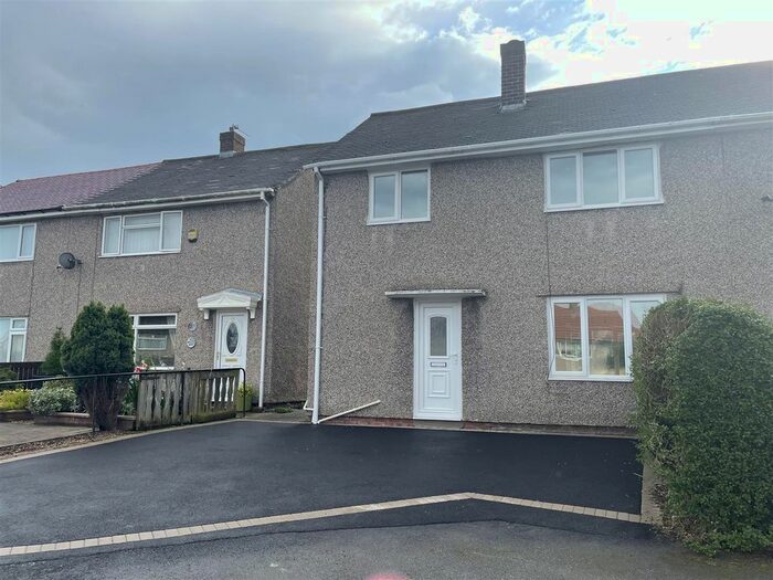 3 Bedroom Semi-Detached House To Rent In Heugh Hill, Gateshead, NE9