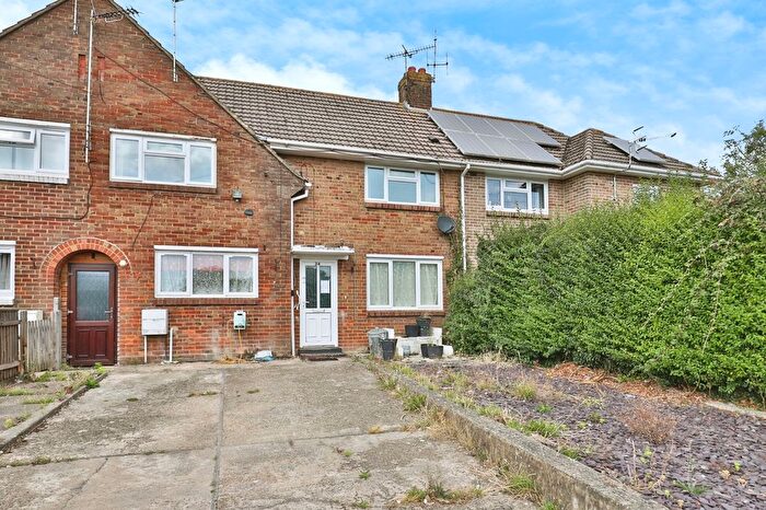 3 Bedroom Terraced House For Sale In Methuen Road, Poole, Dorset, BH17