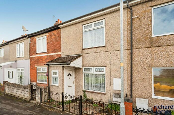 2 Bedroom Terraced House For Sale In Buller Street, Gorse Hill, Swindon, SN2