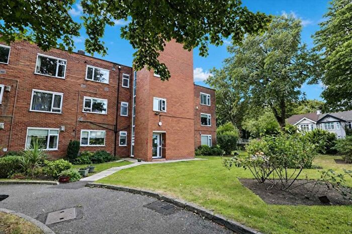2 Bedroom Flat For Sale In Crompton Court, Cromptons Lane, Liverpool, L18