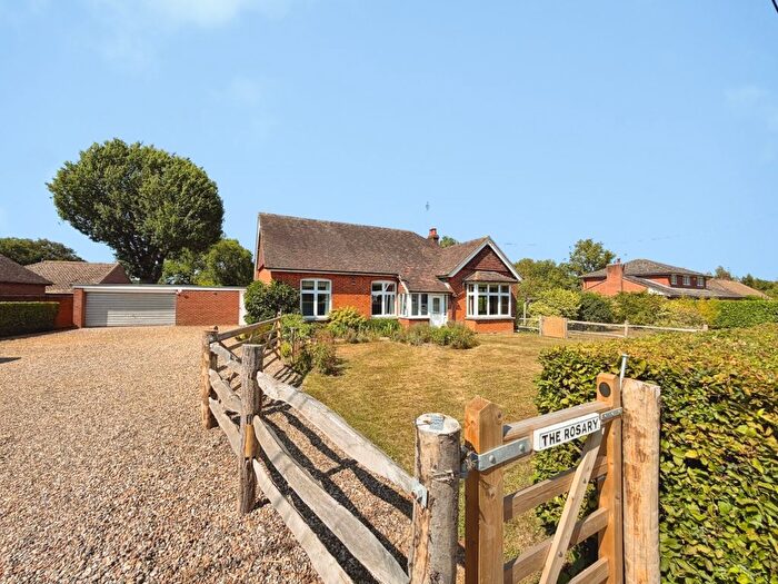 4 Bedroom Detached Bungalow For Sale In Biddenden Road, St. Michaels, TN30