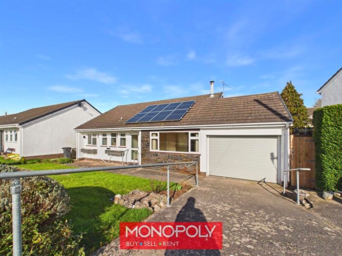 3 Bedroom Detached Bungalow For Sale In Glasfryn, Henllan, LL16