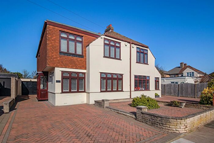 4 Bedroom Semi Detached House For Sale In Valliers Wood Road, Sidcup, DA15