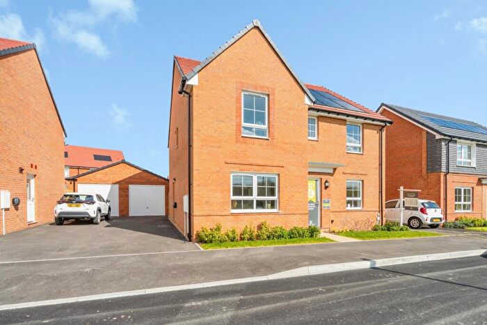 4 Bedroom Detached House For Sale In Dahlia Grove, North Bersted, Bognor Regis, West Sussex, PO21