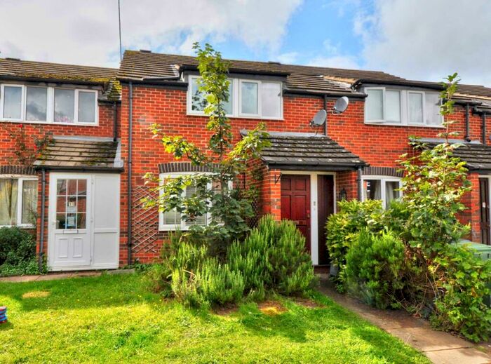 3 Bedroom Terraced House To Rent In Periam Close, Henley-On-Thames, RG9