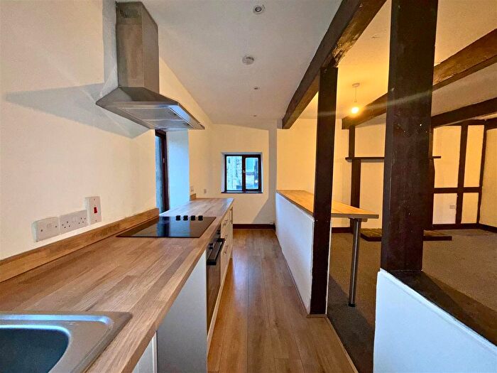 2 Bedroom Property To Rent In Grane Road, Haslingden, BB4