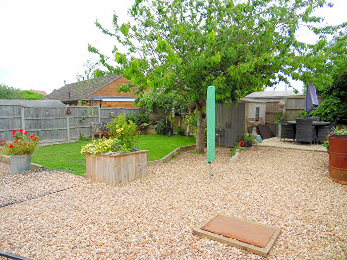 2 Bedroom Detached House For Sale In Daniels Gate, Long Sutton, PE12
