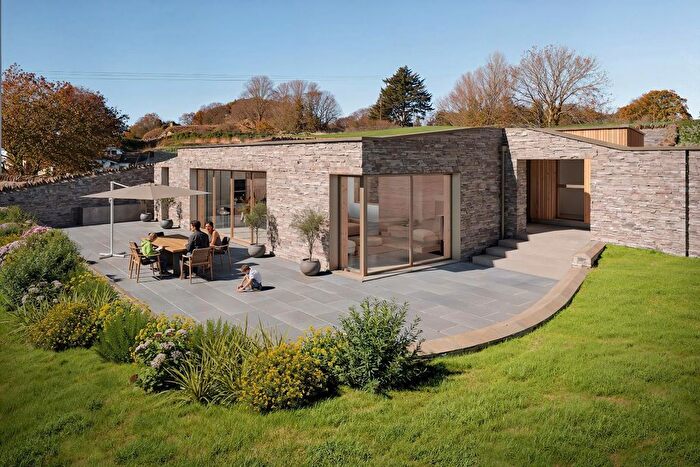 4 Bedroom Detached House For Sale In Kestrel View, Winterbourne, BS36