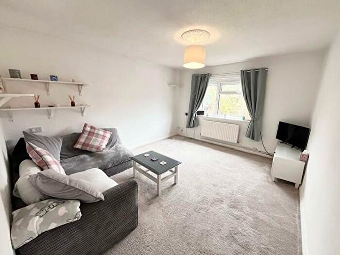 2 Bedroom Maisonette To Rent In Highfield Place, Northwich, CW8